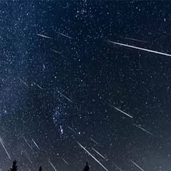Puncak Hujan Meteor Ursid 2025 Hiasi Langit Malam 21-22 Desember