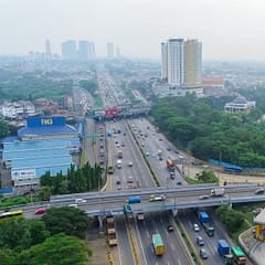 Menhub dan Kakorlantas Pantau Tol Pastikan Arus Mudik Natal 2025 Lancar