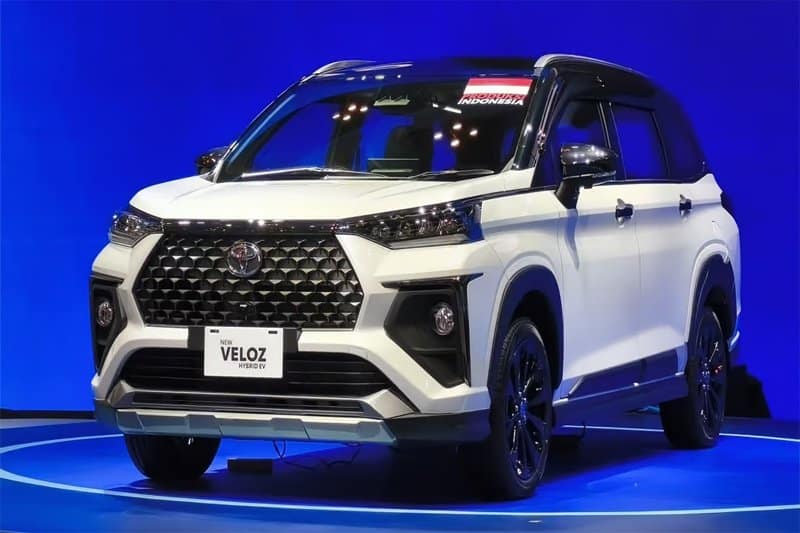 Uji Ketahanan Toyota Veloz Hybrid EV Tempuh 3.000 KM Lintas Nusa